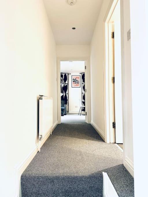 Modern 2 Bedroom Flat In Balham Londra