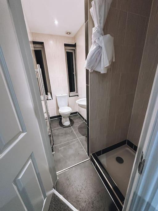 Modern 2 Bedroom Flat In Balham * Londra