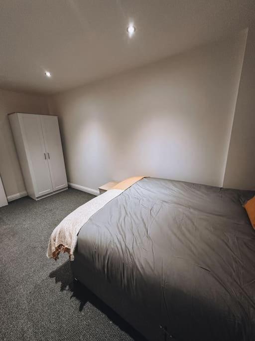 Modern 2 Bedroom Flat In Balham Londra