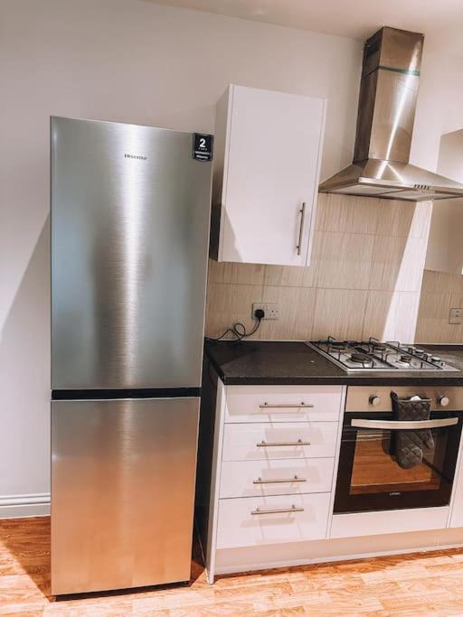 Modern 2 Bedroom Flat In Balham * Londra
